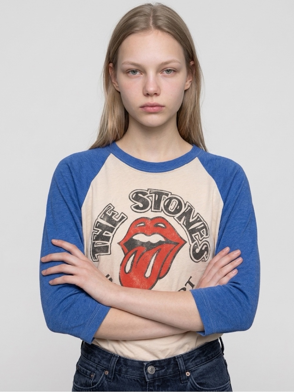 NWT Junk Food Large Blue/Ivory T-Shirt with Distressed Rolling Stones Print